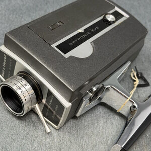 Vintage Bell & Howell Super 8 Movie Camera Optronic Eye Autoload UNTESTED